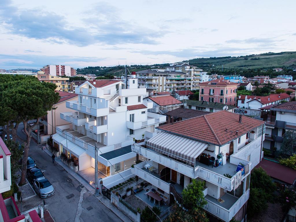 Mane Boutique Hotel โรเซโต เดญา อาบรูซซี ภายนอก รูปภาพ
