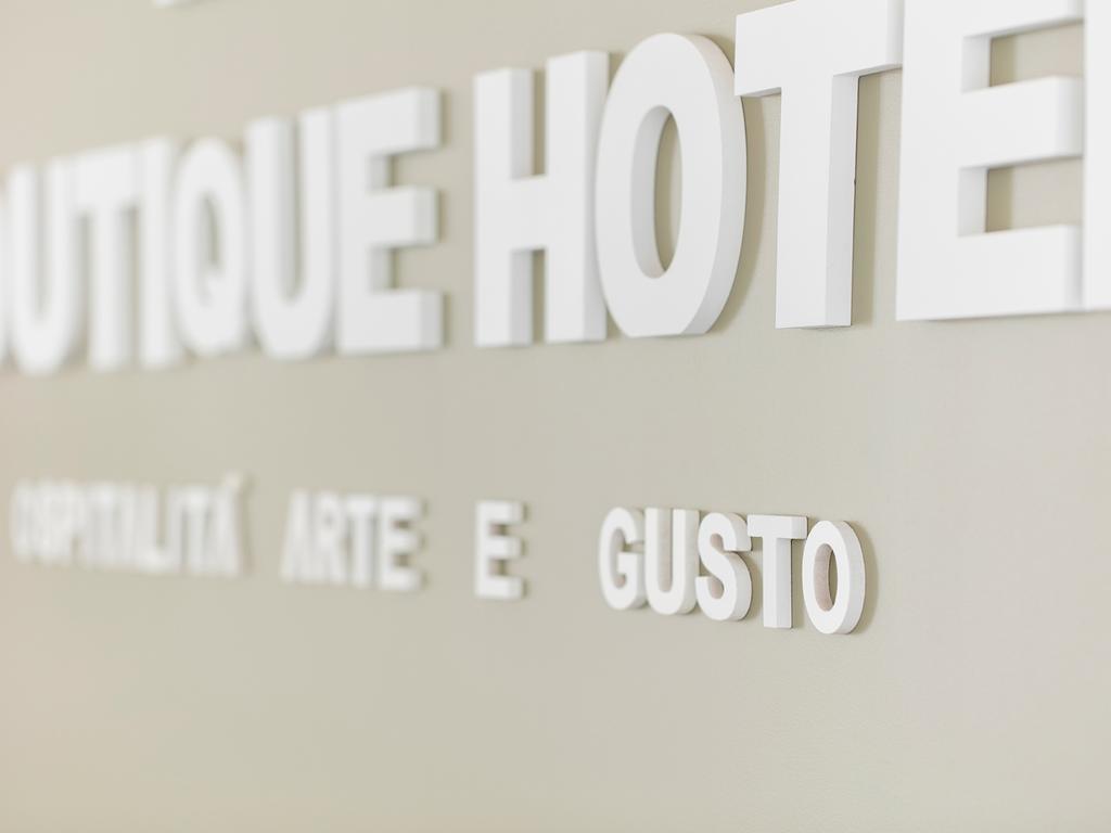 Mane Boutique Hotel โรเซโต เดญา อาบรูซซี ภายนอก รูปภาพ